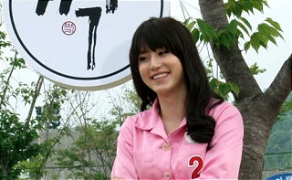 S J F E 💙 on Twitter: "Kyuhyun girl cross-dressing appreciation tweets