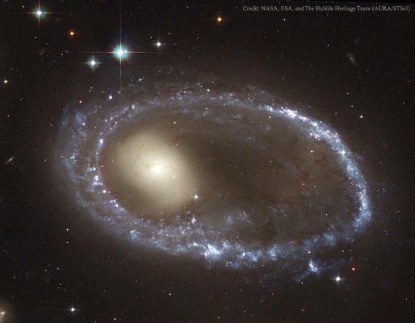Space_News_Intl tweet picture