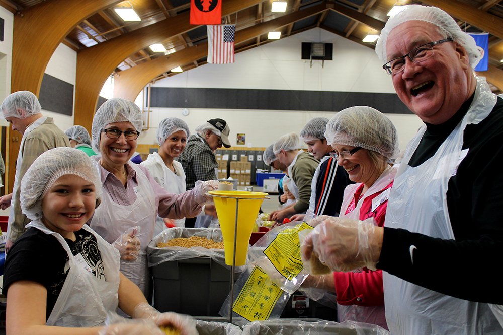 UnitedWay's tweet photo. Too many go hungry, likely in your own community. Fortunately, there are ways you can help. https://t.co/mu42DtlJ3V https://t.co/ZafhcXpSGL