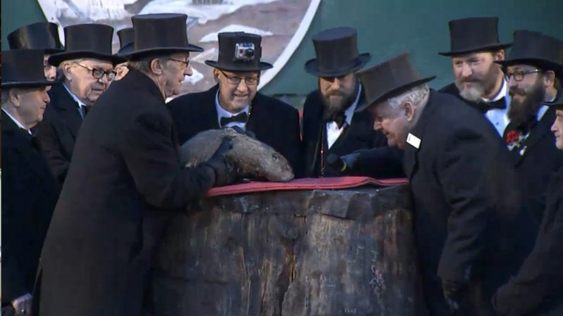 CORECoastRealty's tweet photo. Hooray #PunxsutawneyPhil! We are looking forward to our early Spring! #HappyGroundhogDay everyone! https://t.co/nP5D2tpHRz