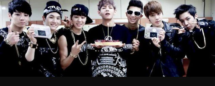 SyrioFont's tweet photo. A melhor coisa que aconteceu em minha vida 💜 #WeLoveBTS https://t.co/gJT2bxA2kP