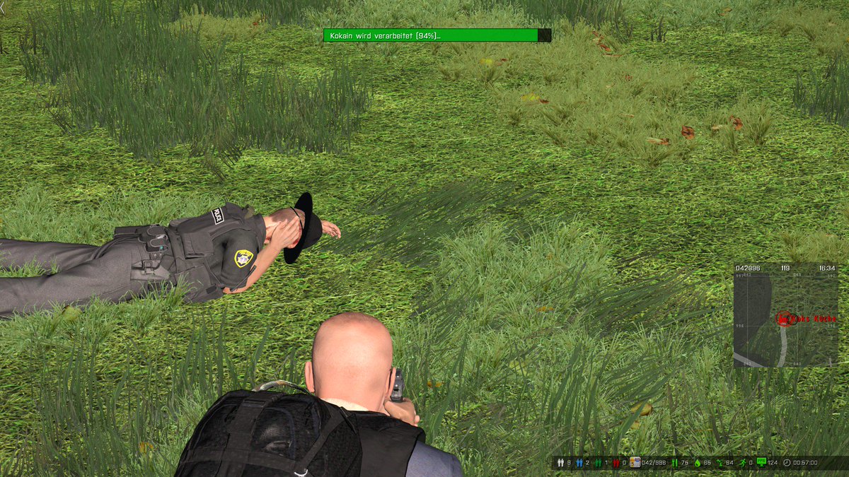 Quija42's tweet photo. Versuche nie einen Mann zu stΓΆren wenn er Geld macht! #SafetheMoney #UTCH #CopDown #AffenmitWaffen #Arma3Life https://t.co/NslF4NaTGd