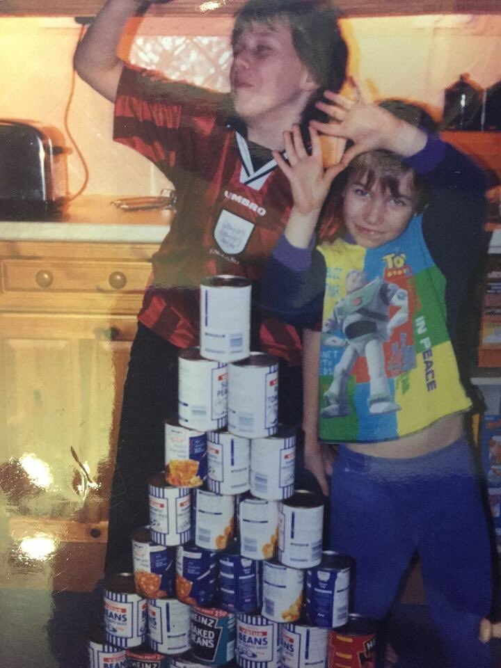 0wenSmith7's tweet photo. @RealDDP Me and my brother about to make a tower of beans feel the BANG sometime in the late 90s. https://t.co/6tPMHXqM7J