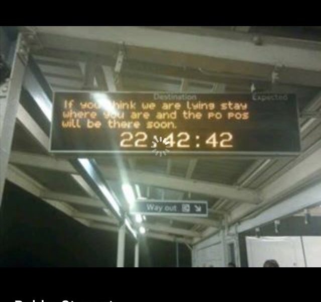 klaudkveda96's tweet photo. Loool tfl people when we smoked zoots on the platform 😂😂 https://t.co/v5iAP2mSsJ