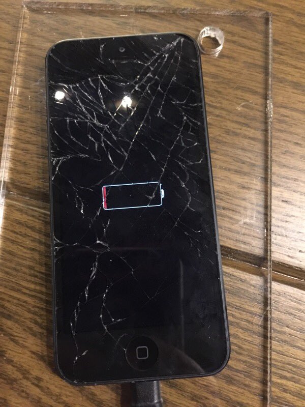 mooretechphilly's tweet photo. Attention #Philly Your #iPhone look like this? @mooretechphilly #Fast #mobile iPhone #repair @iCracked quality parts https://t.co/Mu2Sk2KDJq