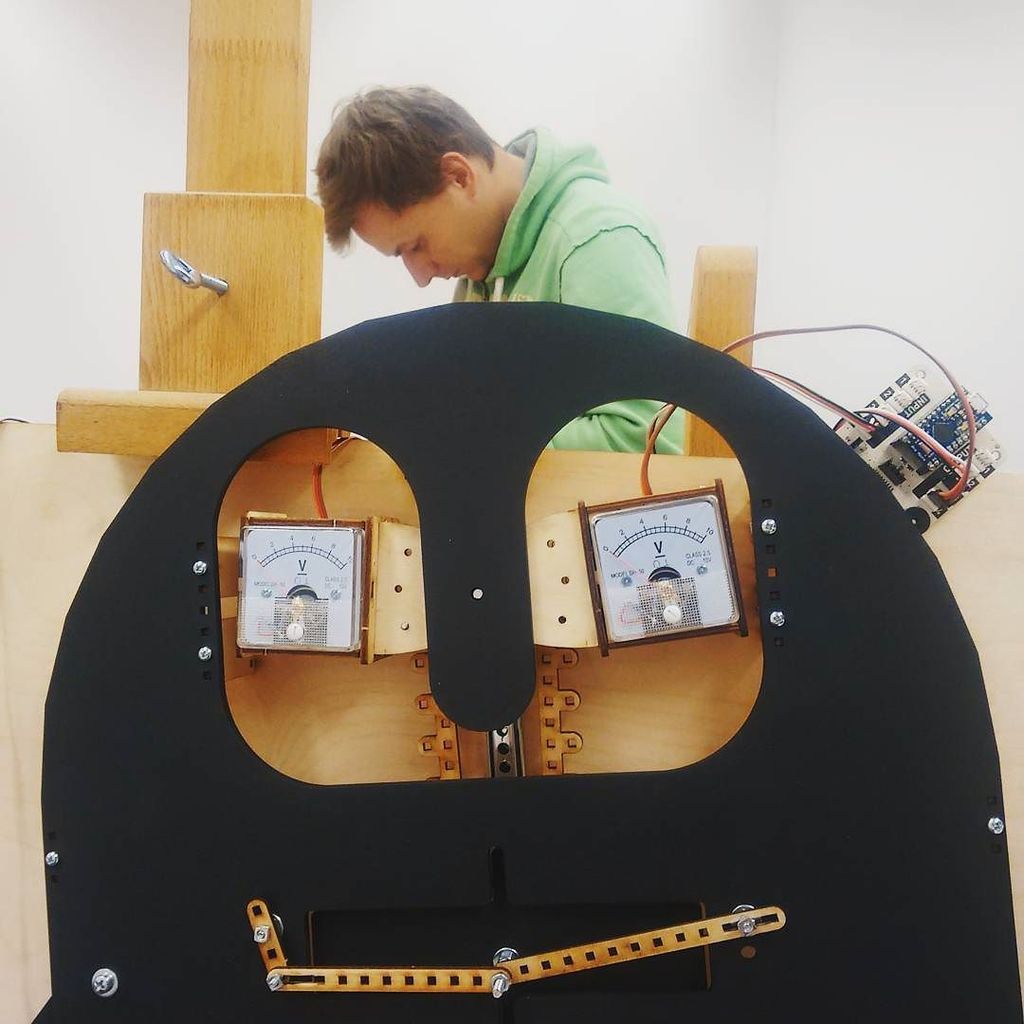 insta_arduino's tweet image. ift.tt/1QFc839 - Mister Techie is working. #lofirobot #lofi #lasercut #gears #ar… ift.tt/1TAmILv