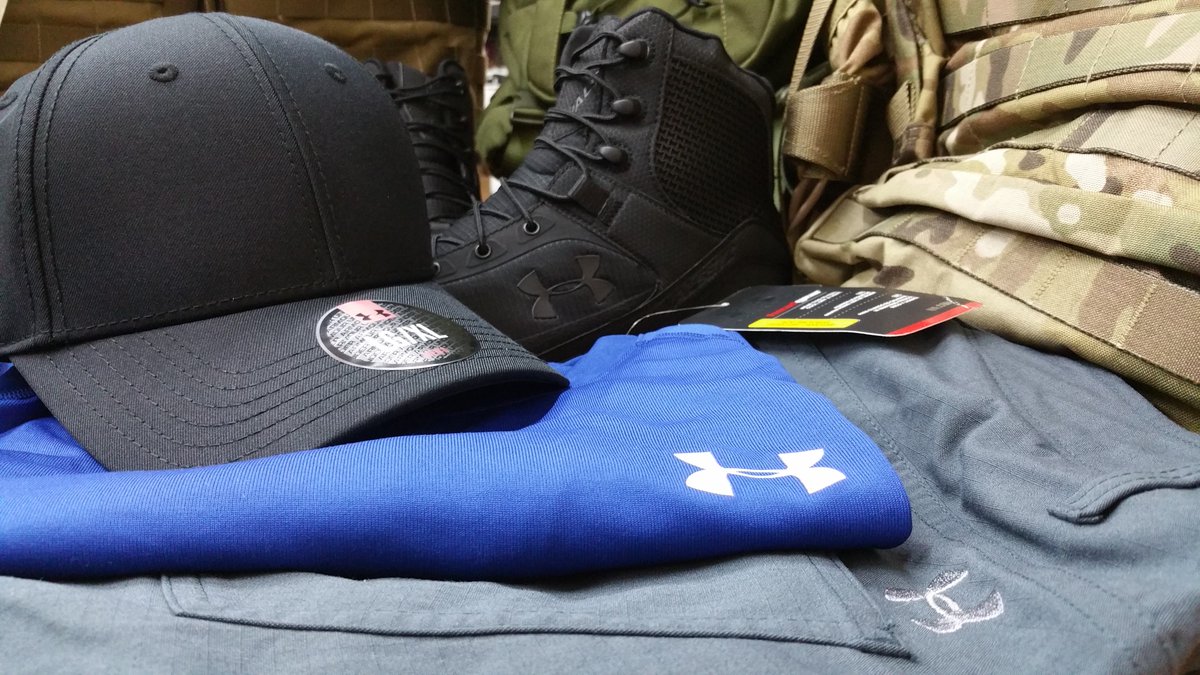 PriceBreaker's tweet photo. Gearing up for today. #TuesdayGrind #PriceBreaker #UnderArmour #AllThingsUA #SmallBiz #Tactical #Shop #Retail #Sale https://t.co/bXUF5E2w39