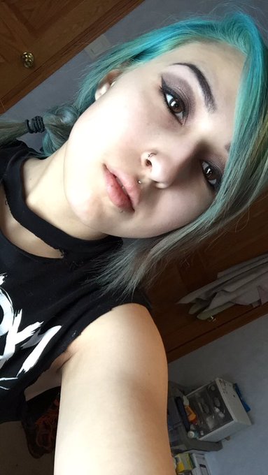 I TOOK FUCKING GREAT ASS SELFIES https://t.co/TTGojreoUW<a href="/tag/5sosbestfans2016"class="tags"><span>#5sosbestfans2016</span></a>