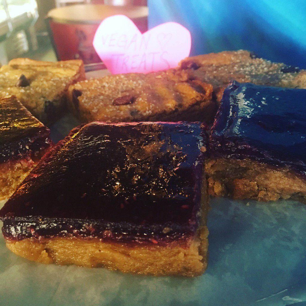 bushwickcoffee1's tweet photo. #Now #serving a #variety of #vegan #sweets from @clementine_bk !!! 💗💗💗💗 https://t.co/0vxXplVBGo