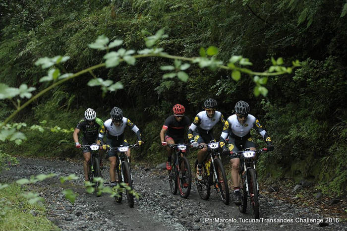 #buffproteam @JllordellaJoan 2º y @PauZamoraPerez y @Antonioortzb ganan en duo @TransandesC. bit.ly/1SW88yB