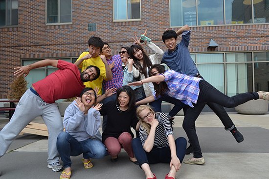 isssumn's tweet photo. Join a Cross-Cultural Discussion Group to make new friends and expand your worldview! https://t.co/Tq1gHNYmpO #UMN https://t.co/Lko8FouVMZ