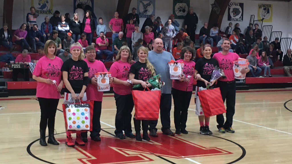 Thank you to our senior girls basketball players and their parents!