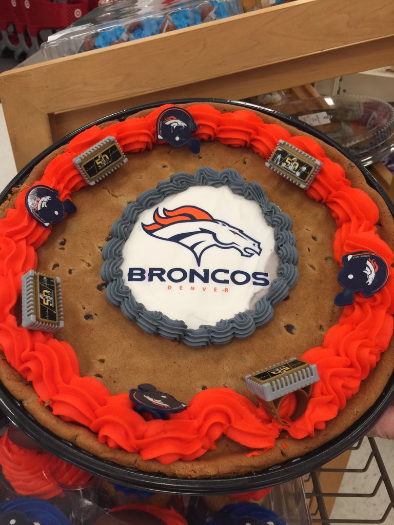 jacquegrimberg's tweet photo. Ready for Super Bowl 50 in the bakery at #Target #T1505 #Panthers #KeepPounding #SuperBowl https://t.co/l0fjEkHCug