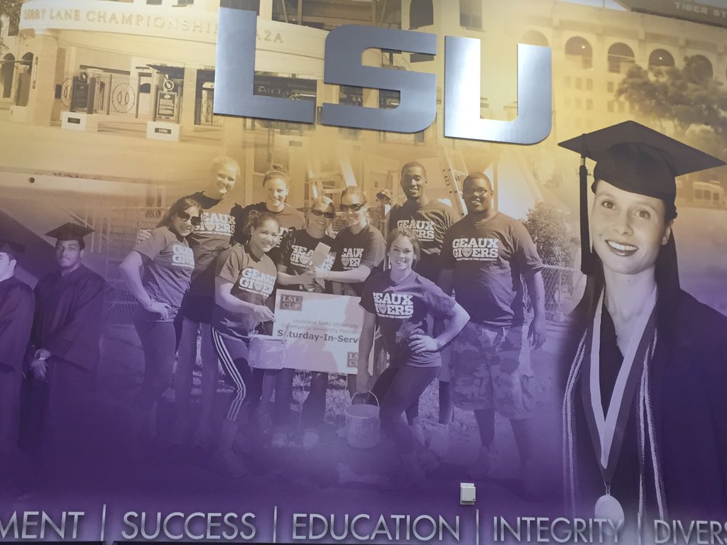 EvoSportsP's tweet photo. It's been a great day at LSU. Kenneth Miles is doing great things here!! https://t.co/3joePvesoS
