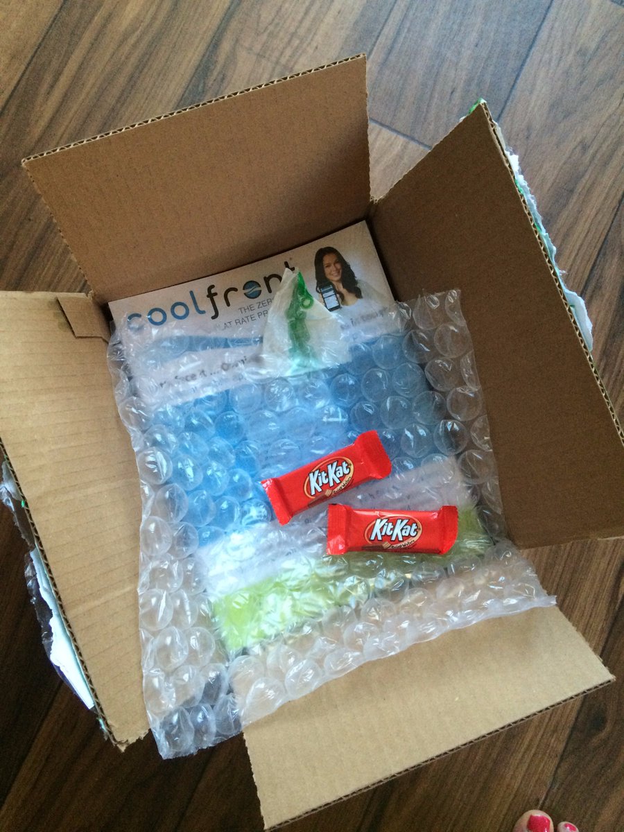 AnastasiaInPHX's tweet photo. Got a box from #CoolfrontMobile in #Rochester and there's Kit-Kats in there!? I freaking love you @CoolfrontPhil https://t.co/TZwawIPRlW