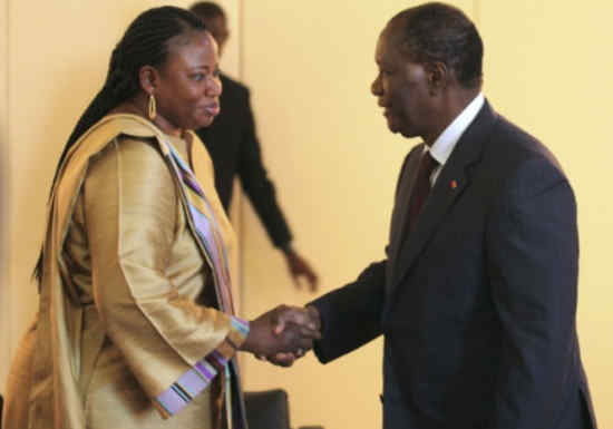 237online's tweet photo. CPI: Fatou Bensouda, la honte de l'Afrique, par Calixthe Beyala: Nous avons… https://t.co/KOoz6VBruy #Team237 https://t.co/KZxm5gzqCa