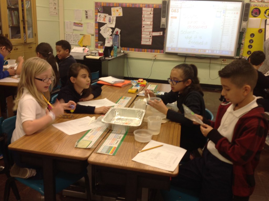 mrsWilk213's tweet photo. SS deciding is it a solution or mixture? #roy4th #d83shines https://t.co/Ck542mv5VG