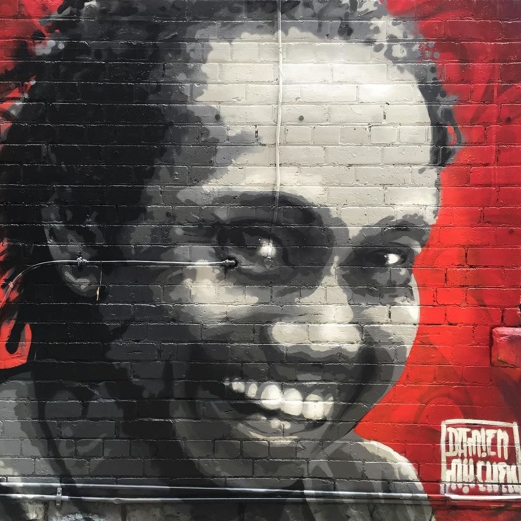 StArtEverywhere's tweet image. A wonderful new work by @damien__mitchell Portrait of Didi #damienmitchell #blenderlane #melbournecbd #streetart #s…