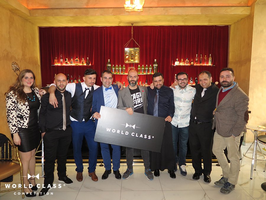 WorldClassSpain's tweet photo. En Levante, Héctor Taléns de Cocktail &amp; Clam se clasifica a la final de #WorldClass2015 con OYSTER STORM. #Talisker. https://t.co/jrgCqg4eir