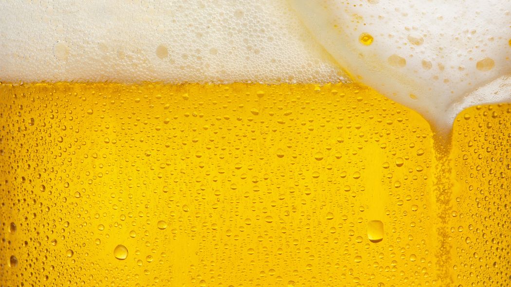 Eater's tweet image. Don’t overthink this beer, just enjoy it eater.com/drinks/2016/2/…