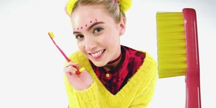 Curaprox_UK's tweet photo. Don't forget to look out for our TV advert tonight during #Supervet at 9pm on @Channel4! #expressyourselfwithcolour! https://t.co/dUIbRehPKa