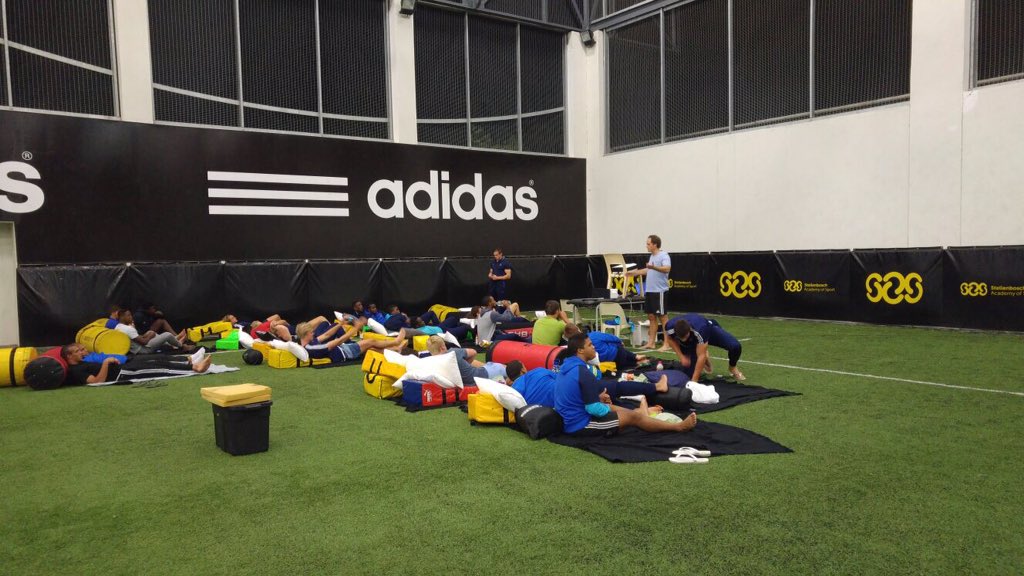 WPRugbyInstit's tweet photo. Our first official movie night in the @sas_training_za indoor! #wpri2016 #10th https://t.co/1DZmqc1sTS