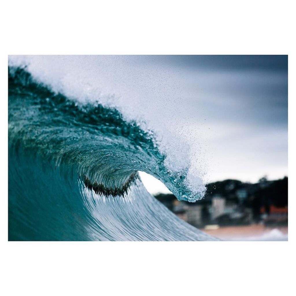 AminonClothing's tweet photo. Nos gusta la foto Energy pocket
#prints #oceanprints #water #watertexture #oceanart #ocean #sea #seascape #art #ho… https://t.co/FIaYudYzt0