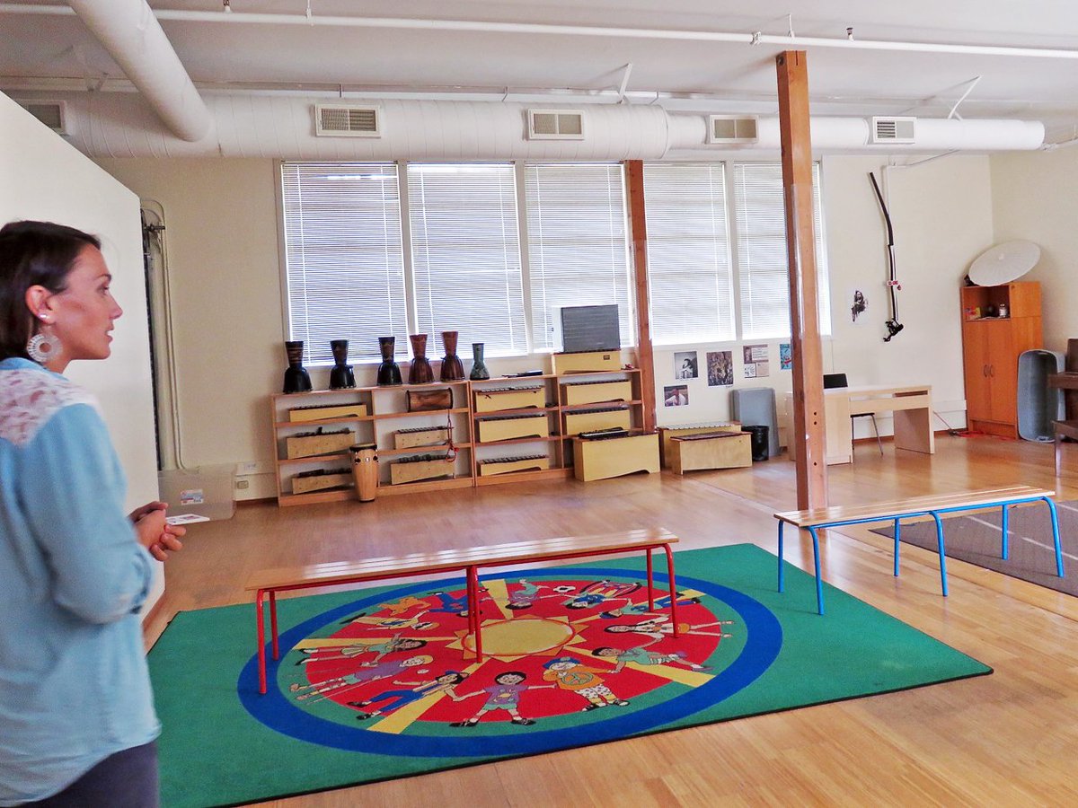 edutopia's tweet photo. 5 ways for teachers to practice #mindfulness in the classroom: https://t.co/Fr3Zokynfj. https://t.co/VowEIer4ky