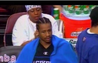 #BlackHistoryMonth

Allen Iverson getting his hair braided by his mother in the middle of an NBA game.