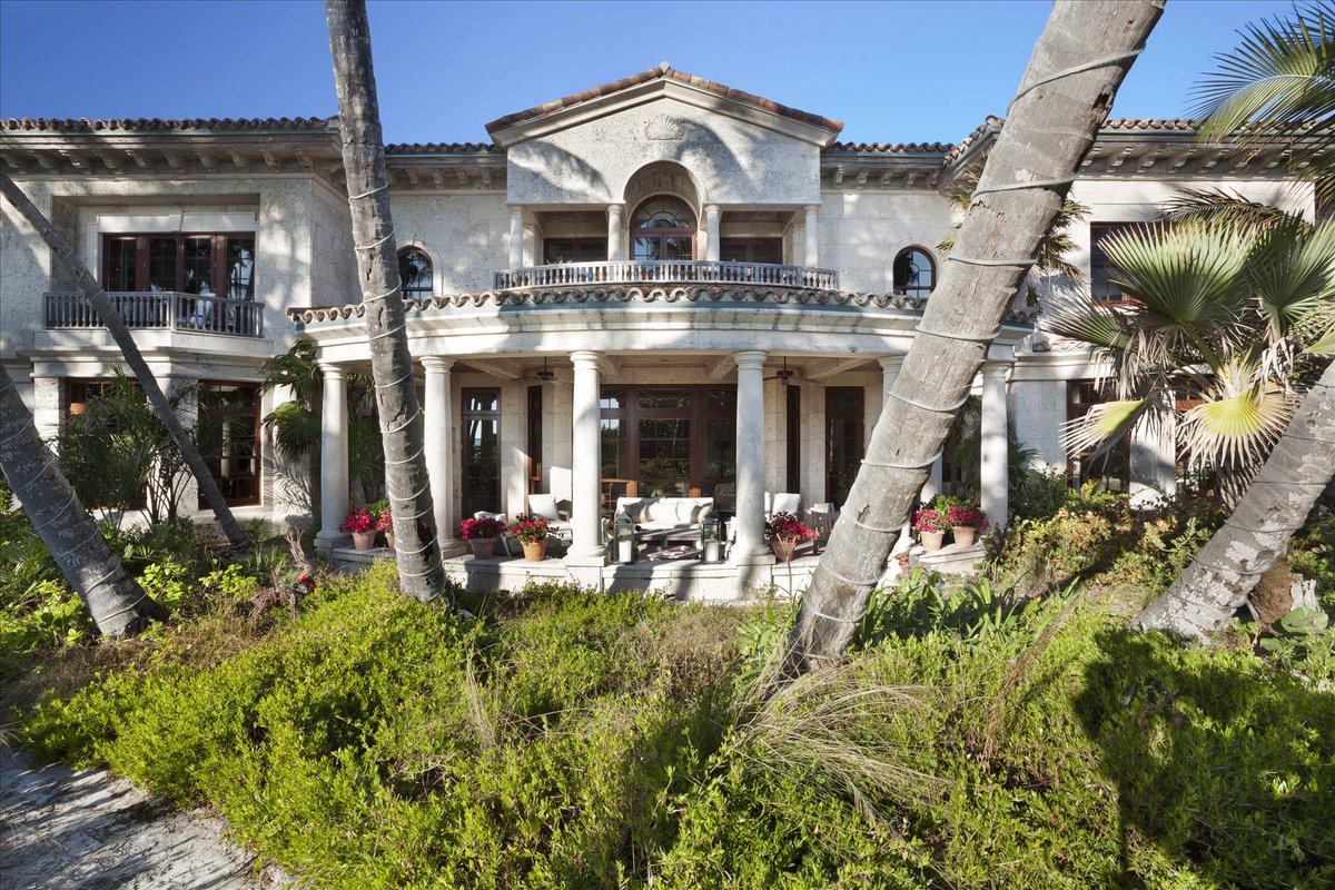 Check out pics of S. Fla. #mansion on sale for $195 million bit.ly/1JWe207?utm_me… https://t.co/GZn5X43Mgr