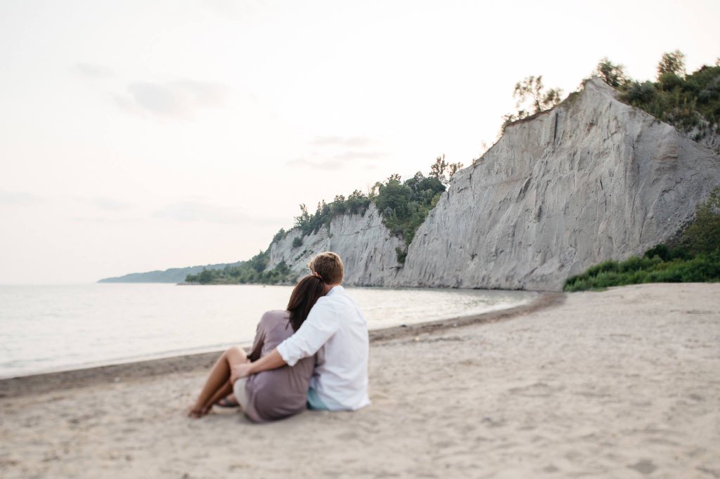Blogged: Cristina &amp; Austin's #CoupleSession at #ScarboroughBluffs - link in profile! #torontowedding