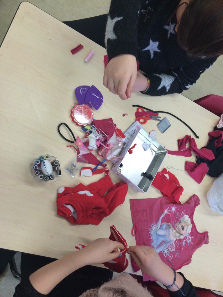 CMelissafc's tweet photo. Putting our #sewing skills to use. Way to go!!! #lifeskills #sewingmadefun #providingexperiences https://t.co/MO2RsL0lBW
