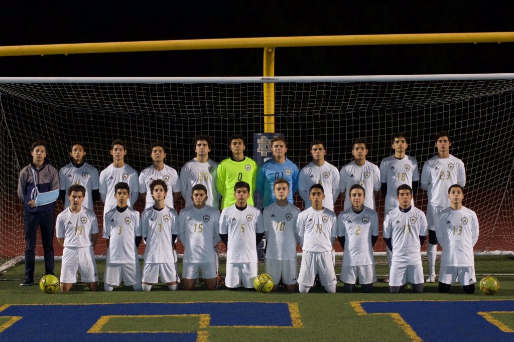 ERJ00's tweet photo. This is not just a team, this is a family
@javierman99 @juanpaleyc   @MGandara11 https://t.co/THyIrwV0zF