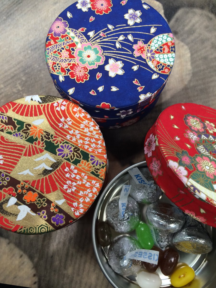 Thanks @MiyaCompany for the tasty and beautifully presented afternoon treat.   #nynow #gooddesign #showfriends