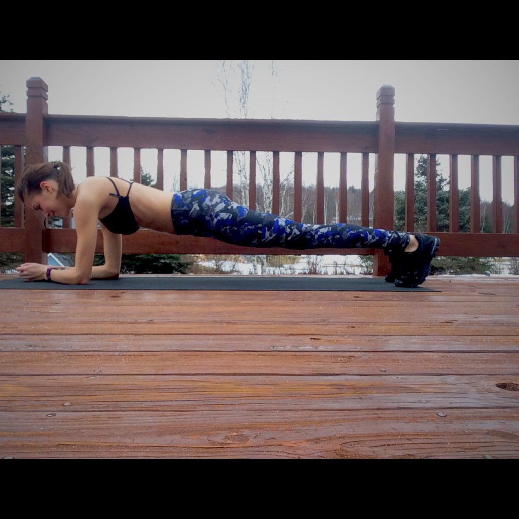 HIIThegym's tweet photo. #kaylasarmy #fitnessfoxgirls #bbgcommunity #bbgarmy #tiugirls #tiucommunity #loveyourlines #coreworkout #bbgusa https://t.co/ELedXHzPsv