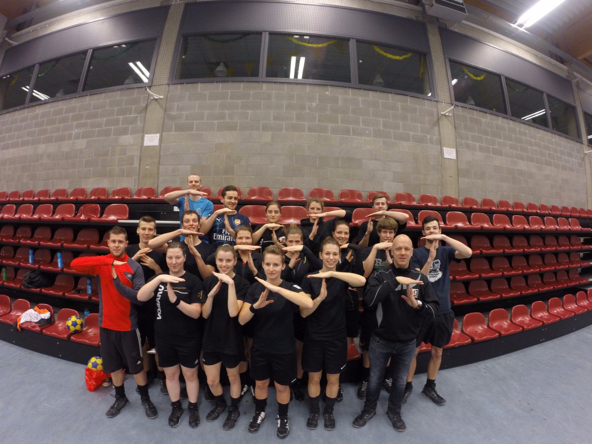 Vobako's tweet photo. Onze kern doet mee aan een Time Out!
#TOPindesport #vobako #korfbal https://t.co/VRaNXKHsEw