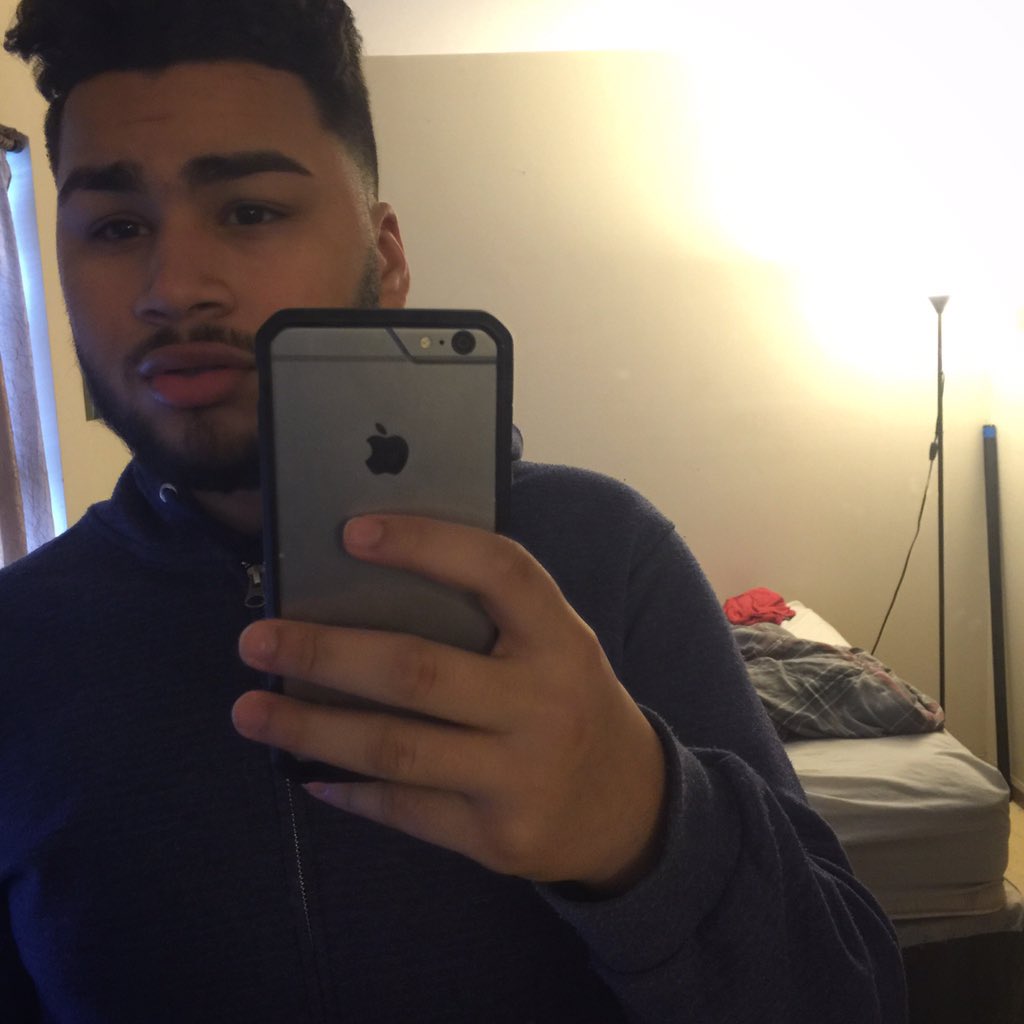 DgreatYeti's tweet photo. Was feeling myself a bit #Yeti 😘😁 https://t.co/vfJxBkCyNH