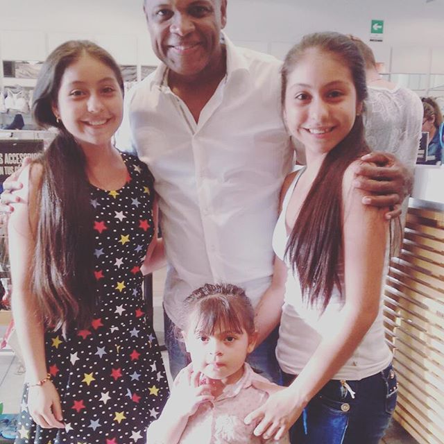 luisafer662's tweet photo. @paulazamudio115 JUAJUA :V #OMARGELES ☺☺ https://t.co/X1cyyhY8dx
