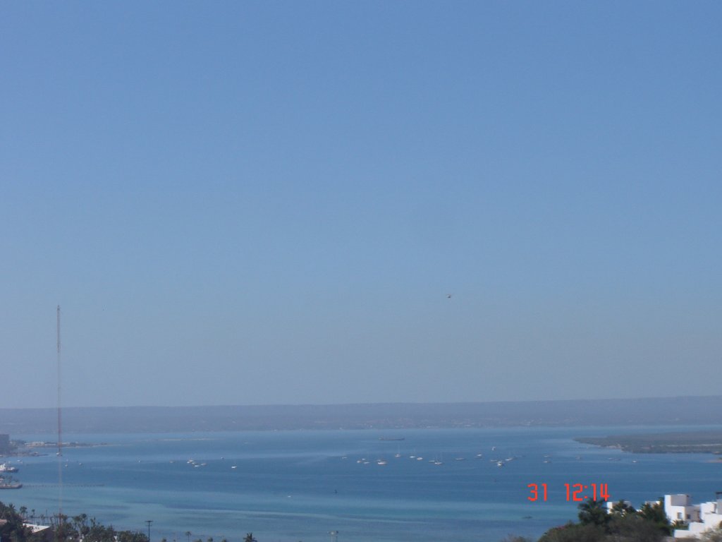 Ensenada de La Paz - beautyful La Paz bay seen from Lomas de Palmilla <a href="/LaPazBajaSur/">La Paz Baja Sur</a>  <a href="/LaPazMexico/">La Paz Mexico</a>  @BajaePublisher