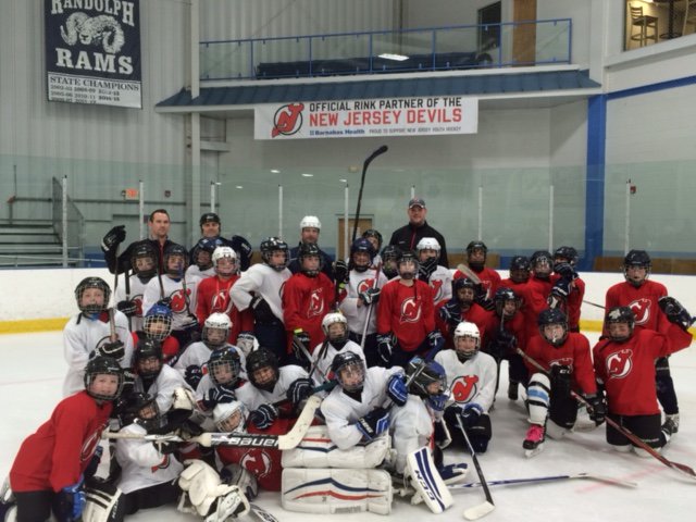 DevilsAlumni's tweet photo. Had a blast skating with the @NJFreeze Squirts last night at Aspen Ice Randolph! Best of luck!  ^CW https://t.co/O5Rr31YYtV