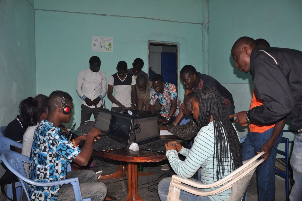 LoulouBeugre's tweet photo. #Ayiyikoh #frepo2016 #CotedIvoire #onuci https://t.co/4uIBXntn20