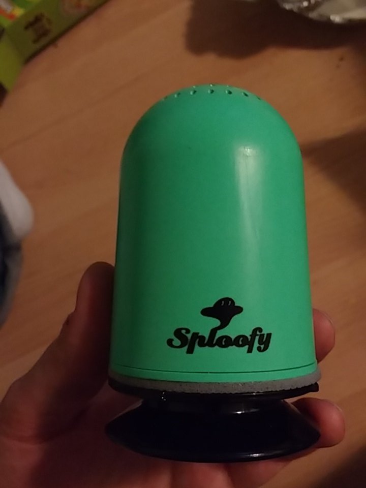 worldisstoned's tweet photo. @prohibitioncrew It's an air filter that I find works better than smokebuddy. #sploofy https://t.co/AtC2nlZUag