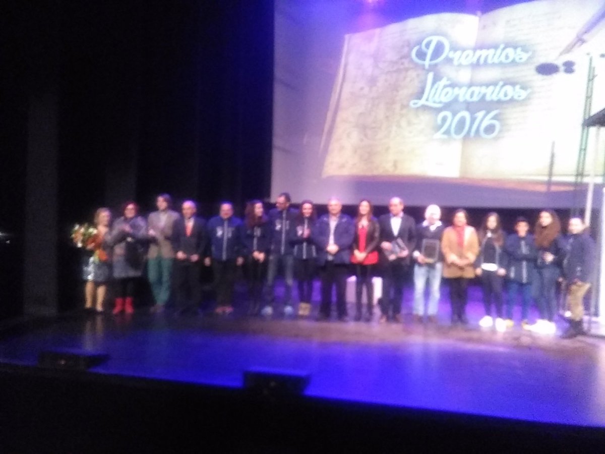 CruzRojaRMurcia's tweet photo. Gracias a la Fed. Peñas los fondos obtenidos con Libro Carnaval destinados a Programas. Emerg. Social #CRE_Aguilas https://t.co/nYHgadowX5