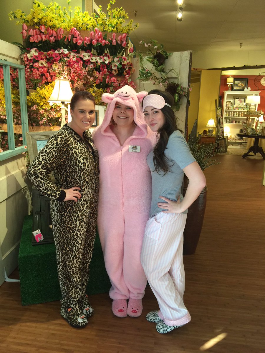 BrickCityEmpori's tweet photo. It's PJ's Day here at #BrickCityEmporium ! We are having way too much fun! #shopfs #shoplocal https://t.co/P7rBukOZFz