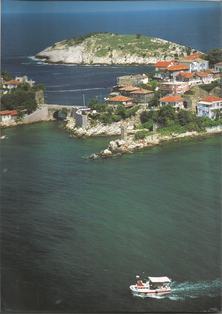muratozcan74's tweet photo. #GoodNight #sweetdreams #iyigeceler #tatliuykular #friends #MGWV #Amasra https://t.co/ktiUQ6tiZx