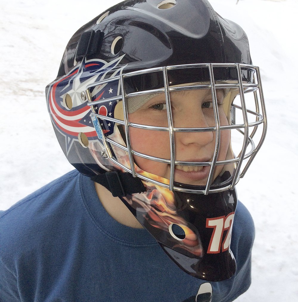 #CBJ fan wants to show off his custom designed &amp; printed helmet. Sergei all the way! <a href="/realbobrovsky/">Sergei Bobrovsky</a> <a href="/BlueJacketsNHL/">Columbus Blue Jackets</a>