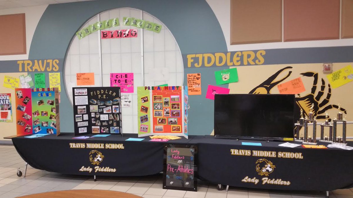 FiddlerPride1's tweet photo. Don't forget to stop by Electives Fair tonight! https://t.co/cKGyBSa38q