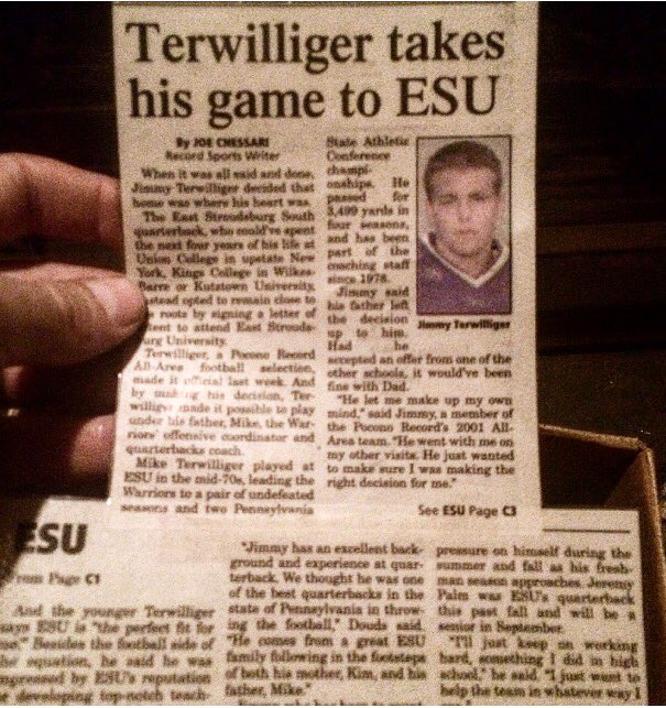 Jimterwilliger's tweet photo. Found this in the attic:
In honor of the 2016 Signing Day! π΄βͺοΈβ«οΈ
#Warriors
#ESyou https://t.co/Y2pVyEZmT3