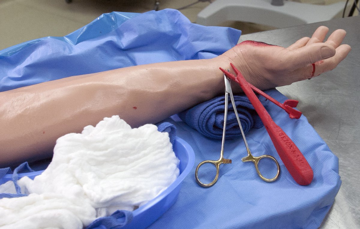 Seton signs first licensing deal with <a href="/MILAustin/">MIL Austin</a>. seton.care/patent #RinglessNeedleHolder #SurgicalTool