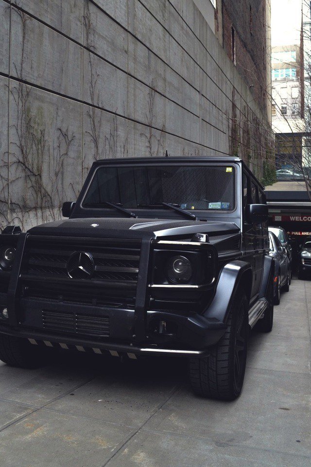 forbillionaires's tweet image. Retweeeeeeet if you want this mercedes. ♥♥♥